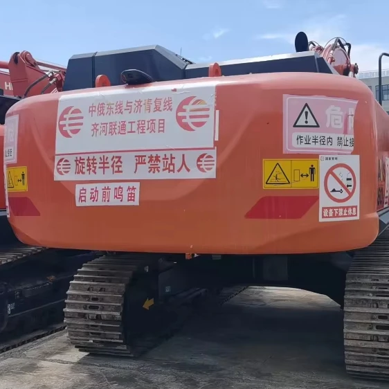 Superior Quality Used Isuzu Engine Cheap Crawler Excavator Loader with Core Components-Pump and Motor