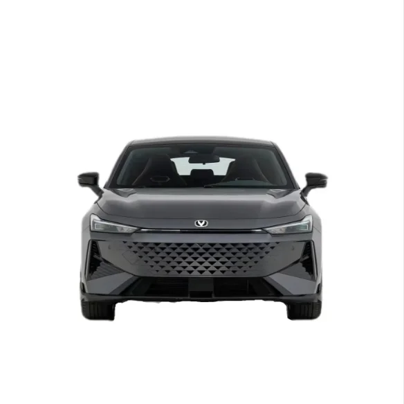 Changan Uni-V Подержанный автомобиль с хорошим качеством в наличии Лидер продаж удобный и спортивный сделано Китае
