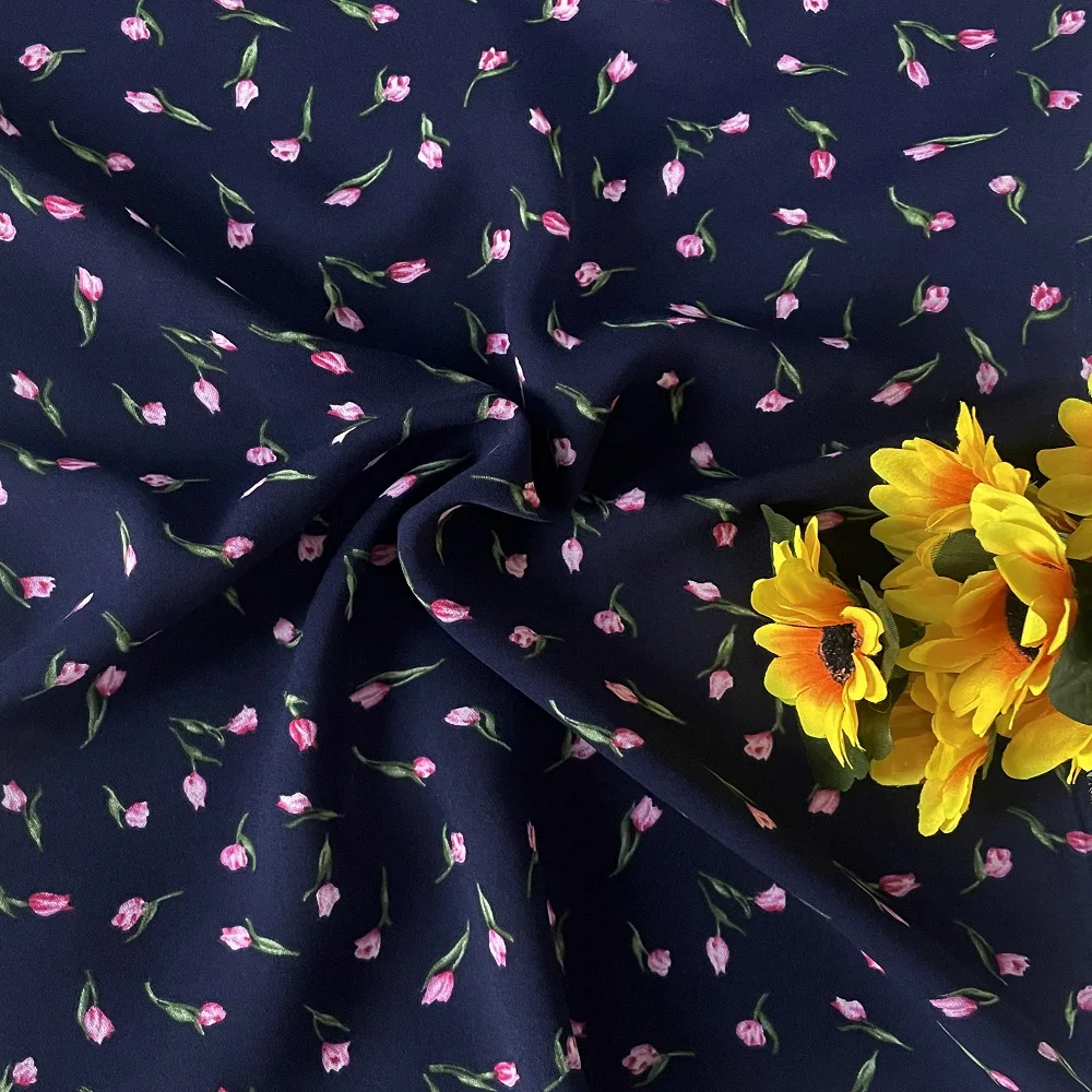 Оптовая продажа, элегантная эластичная ткань из 100% полиэстера с цветочным принтом для изготовления одежды