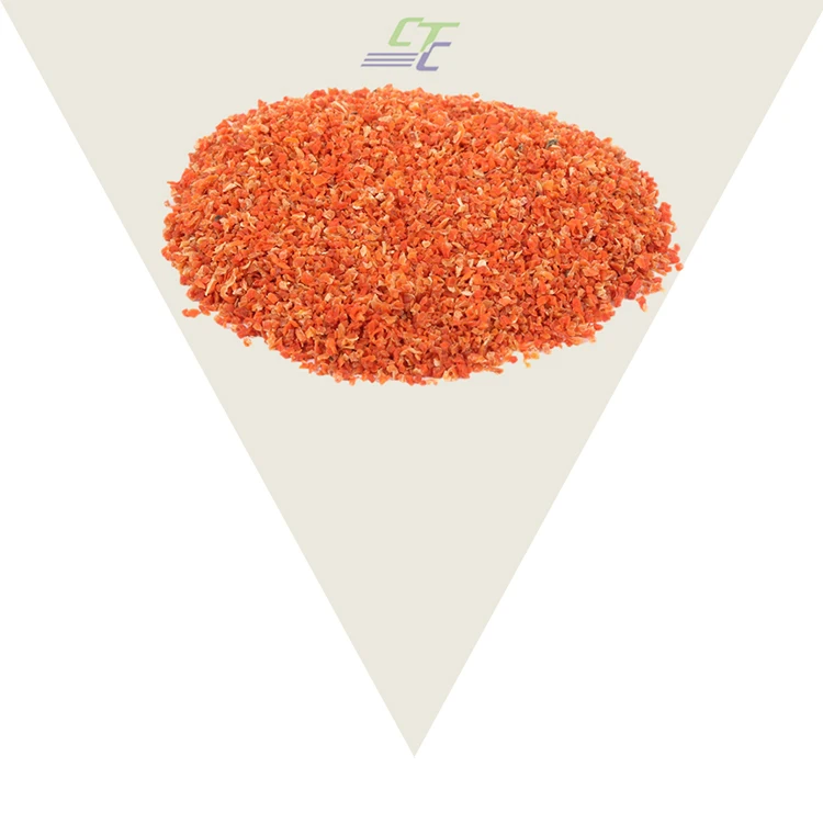 Пищевые свежие ингредиенты для пищевых продуктов обезвоживают сушеные кубики моркови