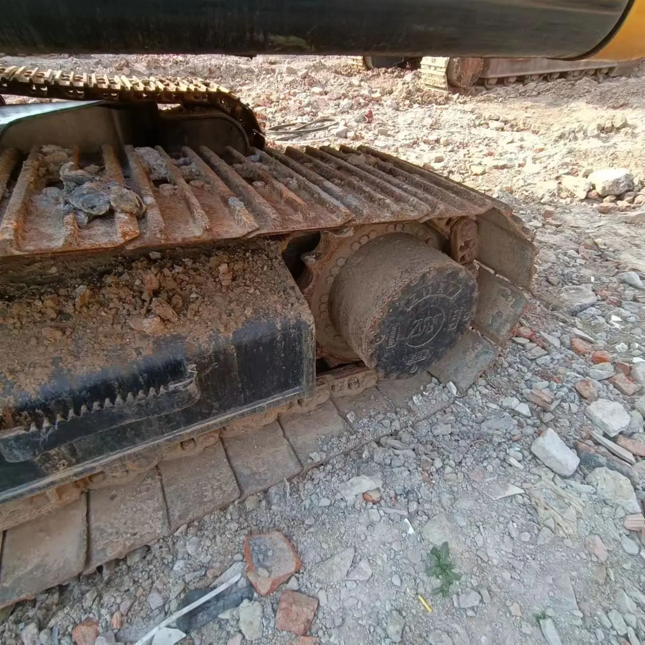 cheap price Used HYUNDAI 225lc -9t Crawler Excavator Good Price Used 225 Hyundai 225LC 220-9 Excavators.
