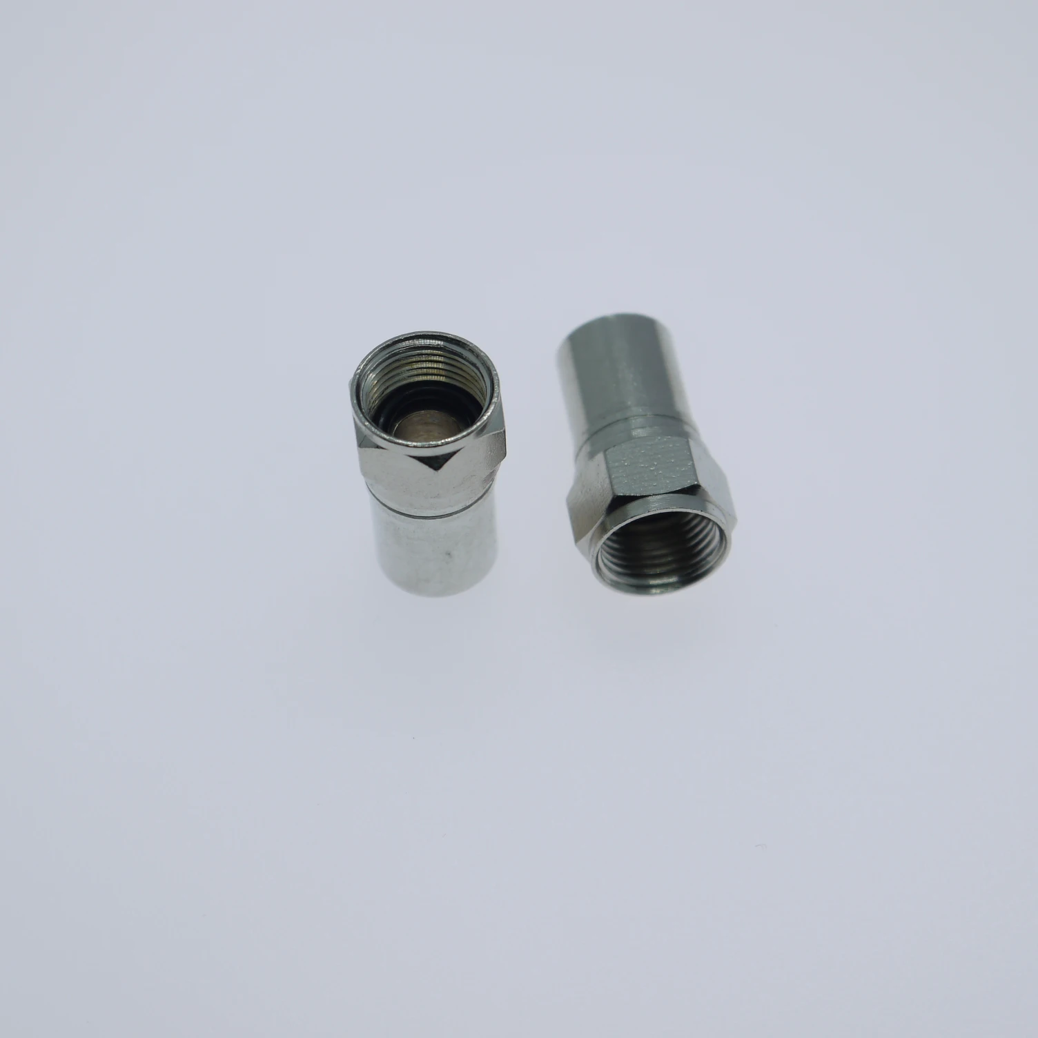 
F Type Male Twist On Cable Crimp Connector For TV 