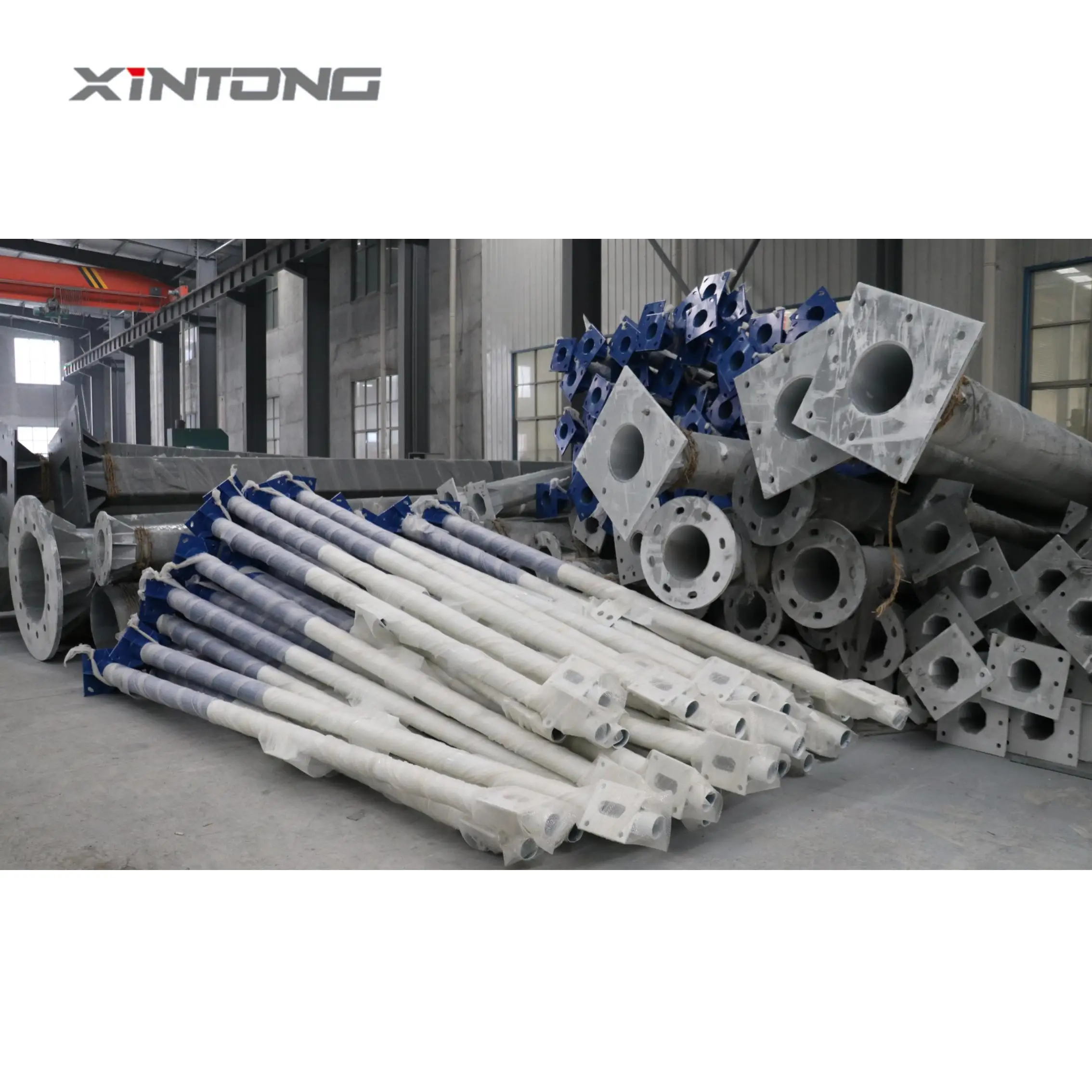 Stainless Steel Outdoor Lighting Column Hot Dipped Galvanized Solar Road Lamp Pole