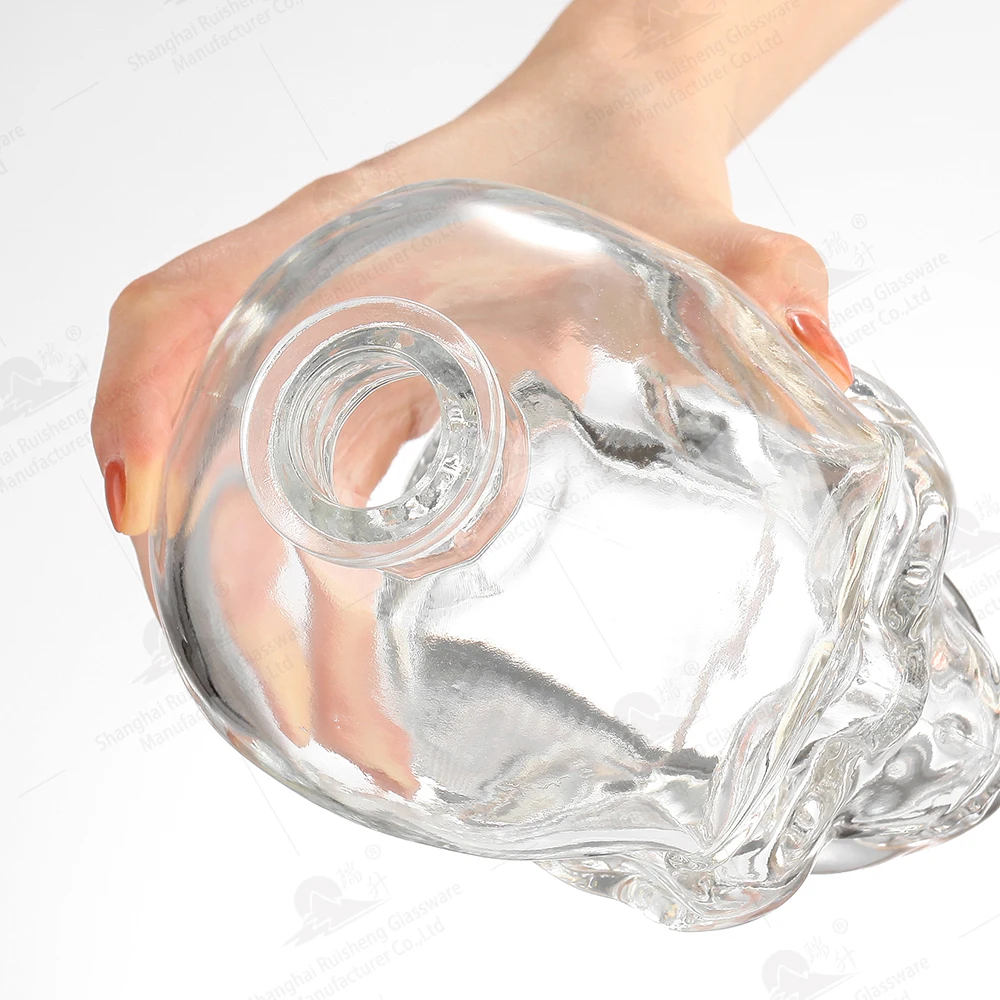 New design 500ml 750ml Special Clear Unique Skull Skeleton Shape Glass Bottle Brandy Whisky XO Vodka Spirits Decanter