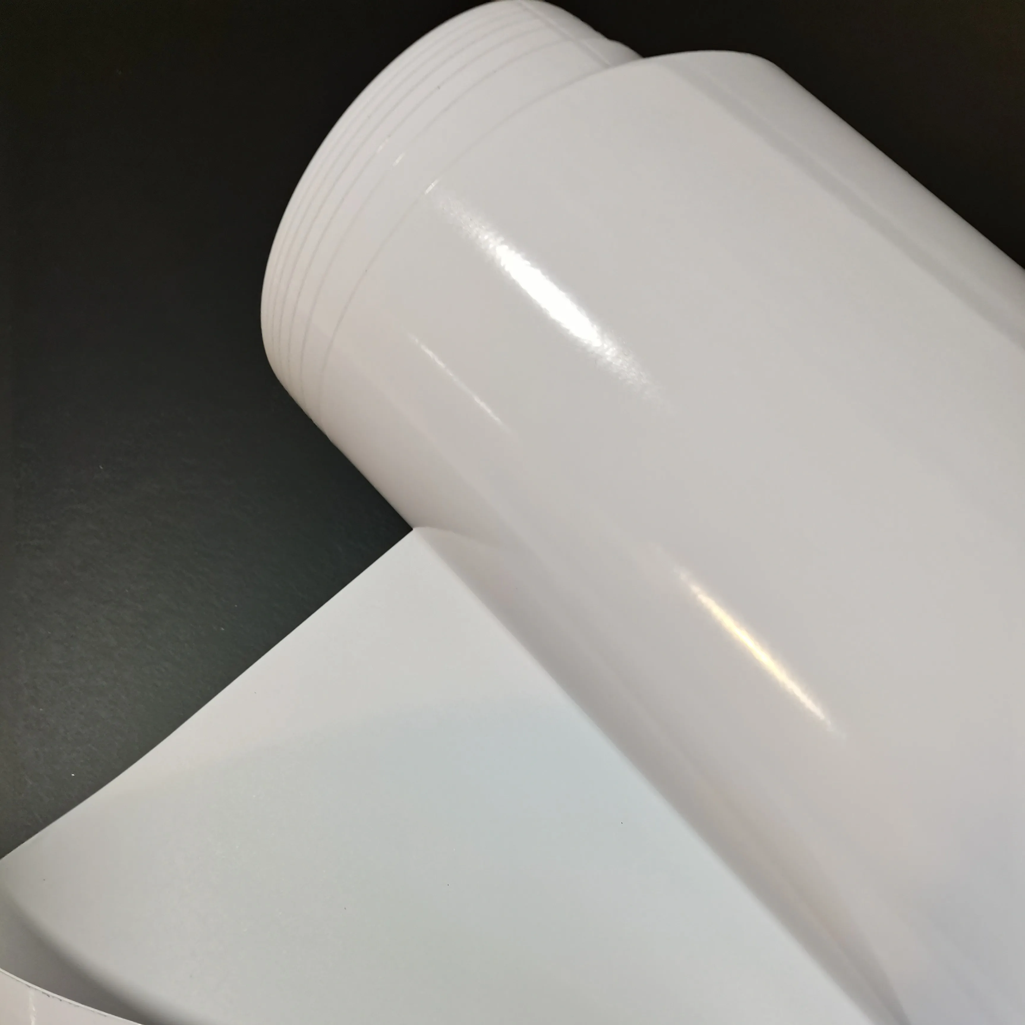 Оптовая продажа самоклеящаяся виниловая рулонная струйная печать эко-растворитель ПВХ наклейка для цифровой печати