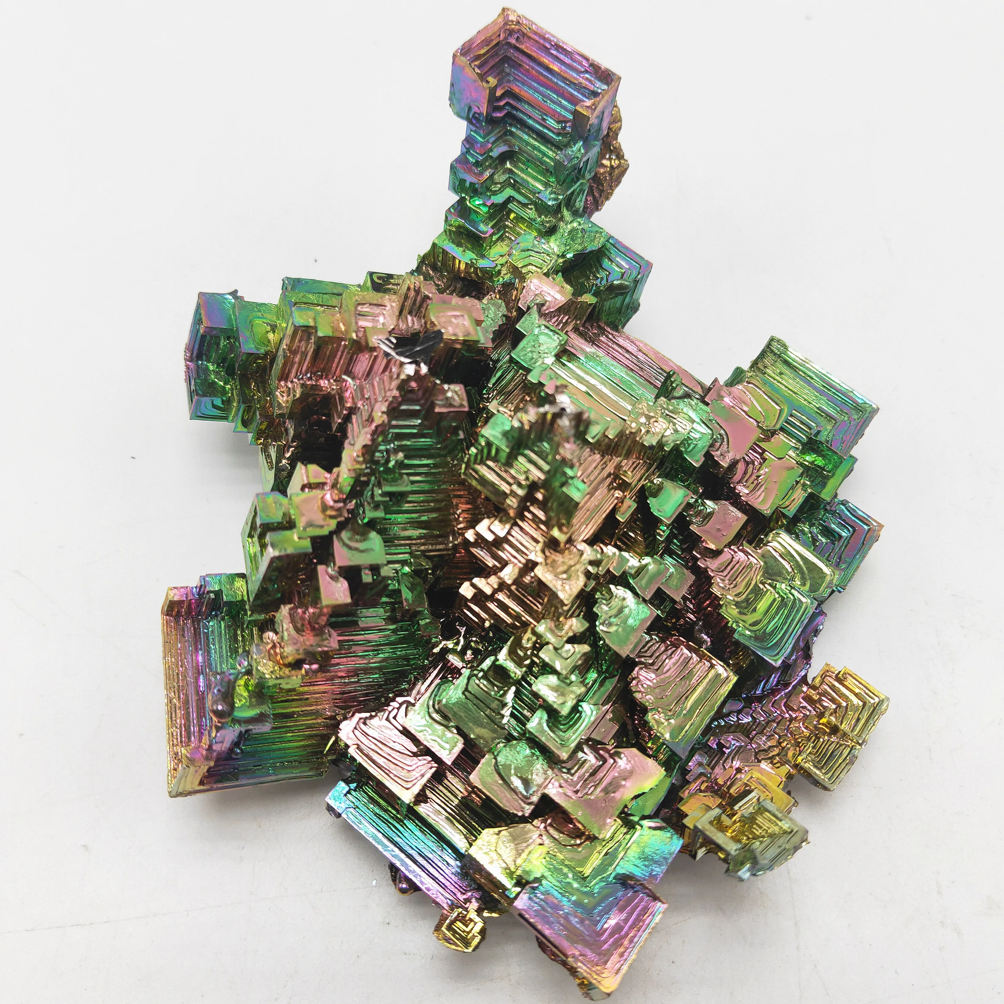 Wholesale high quality fancy bismuth mineral ore crystals carving natural gemstone crafts for home decoration