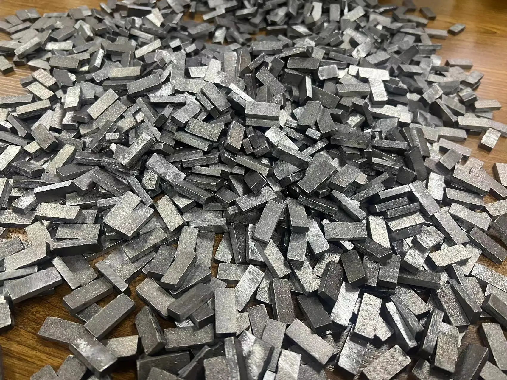 High Cobalt Content Hollow Diamond Segment Sharpness Gang Saw Gangsaw Diamond Segment Tool Marble Cutting