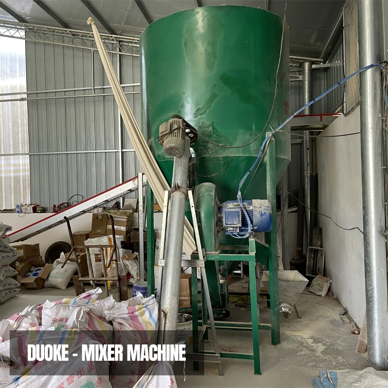 1000-2000kg/h Vertical Mixer Feed Hammer Mills Fodder Grinder Wheat Cob Soybean Grinding And Mixing Machine