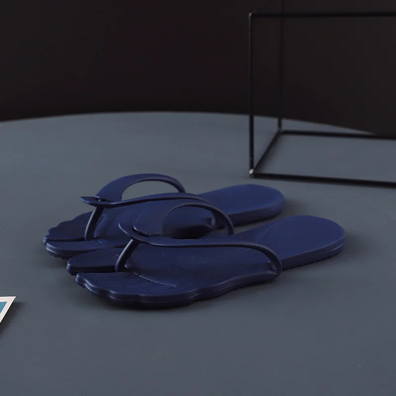 Wholesale customized logo New Style Soft Bottom Beach Slippers Woman Slipper unisex Flip-Flops Slippers Foldable hotel Spa