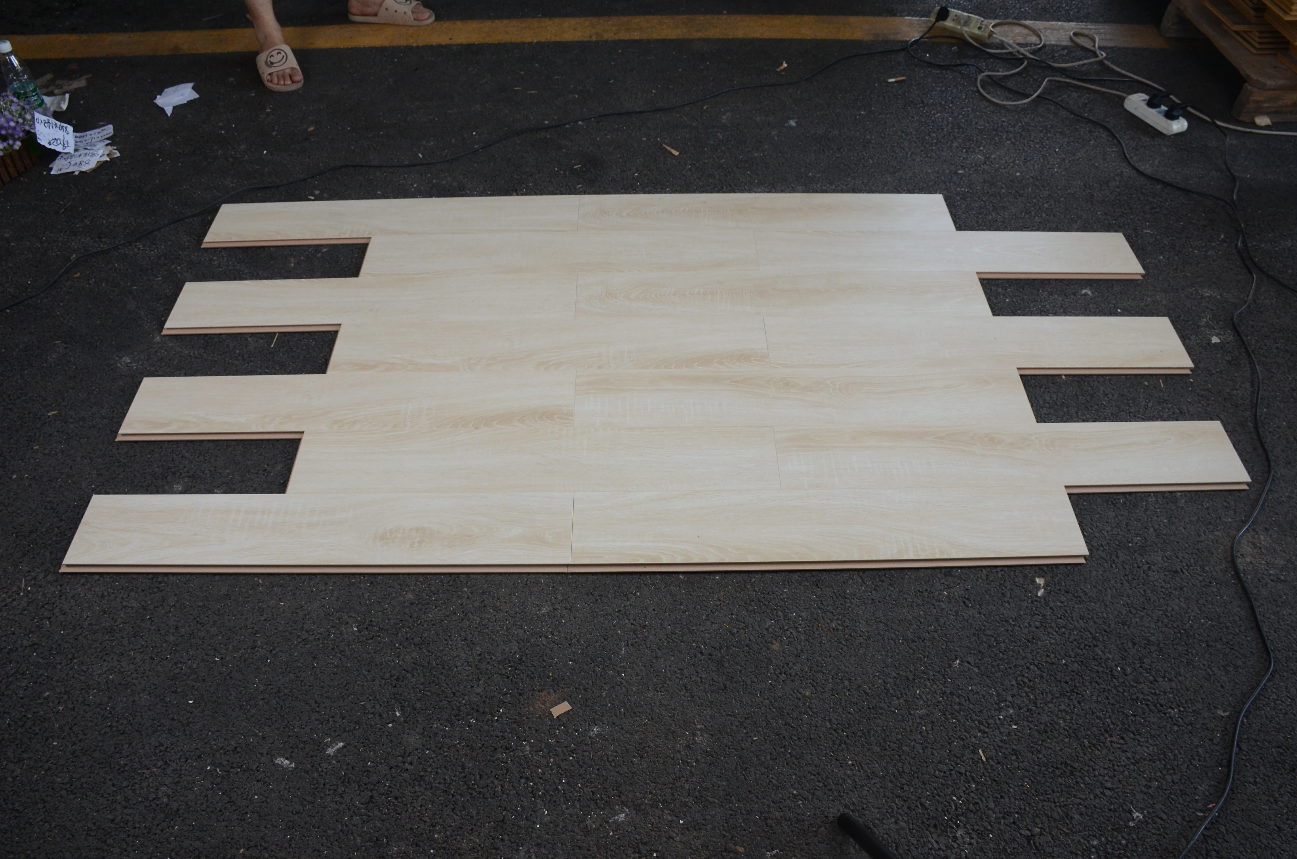 White oak  hardwood 12mm laminate wooden flooring Interior waterproof  wood floor parquet