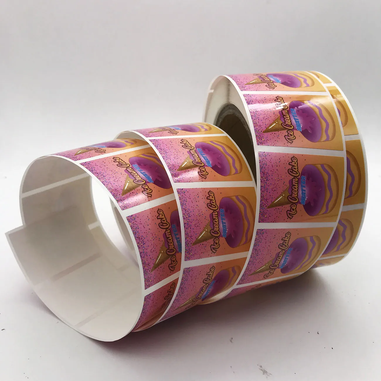 Custom Circle Stickers Roll Waterproof Round Vinyl Sticker Product Logo Label Printing