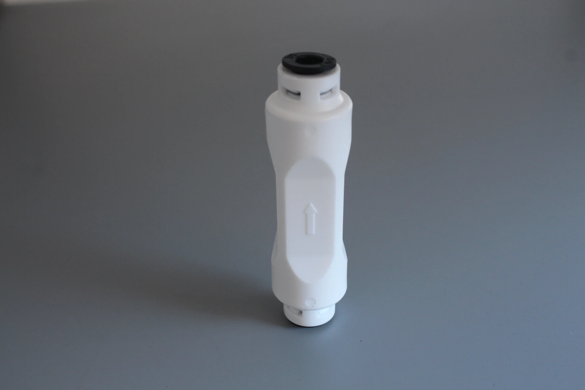 High quality water flow restrictor with 1/4' quick connect fitting for RO water purifier system