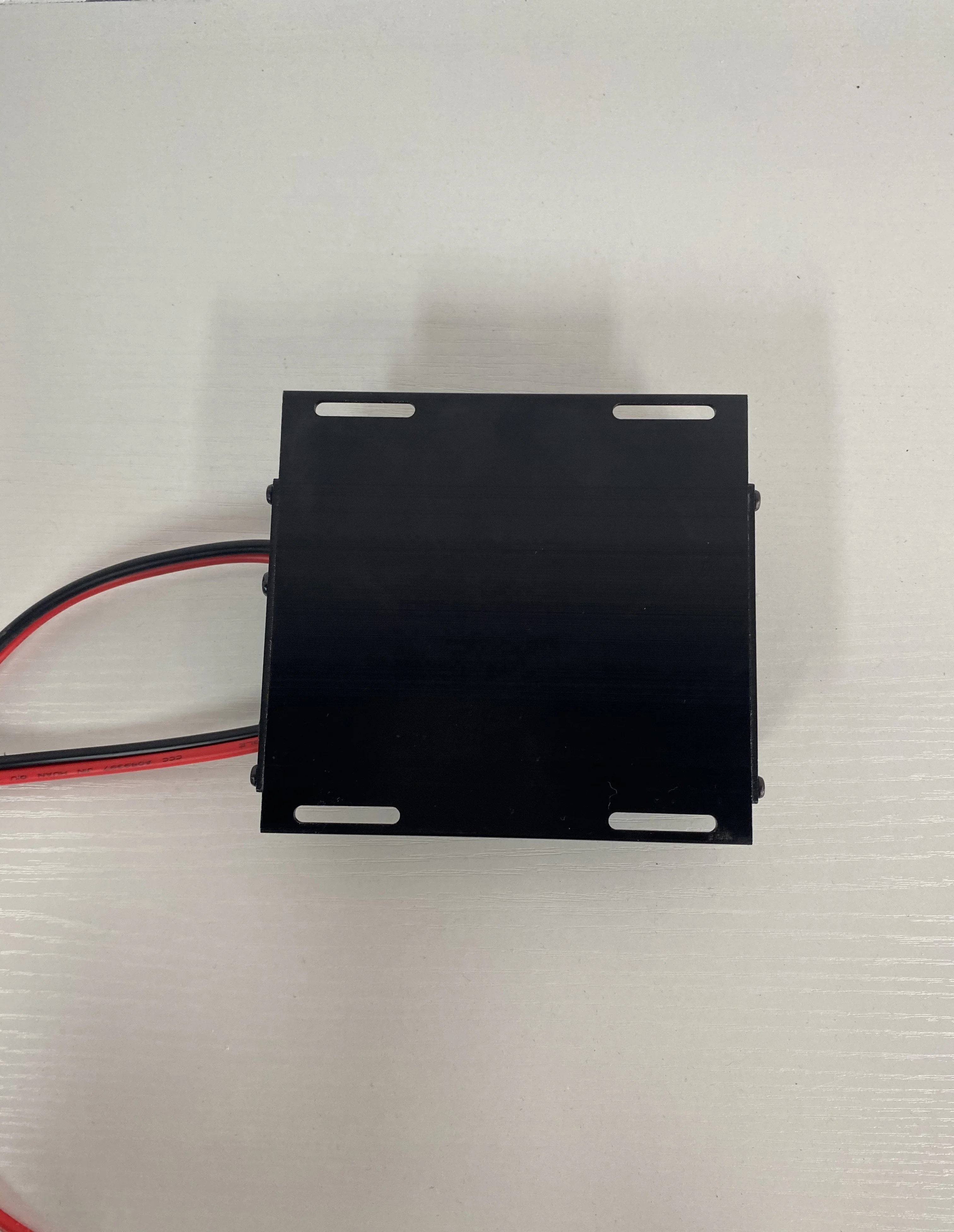 High quality 12V 24V 12A MPPT solar charge controller lcd display boost