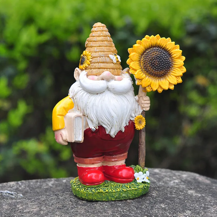 Bee Day Gift Gnomes Outdoor Gnome Ornament Resin Garden Gnome Figurines Wholesale