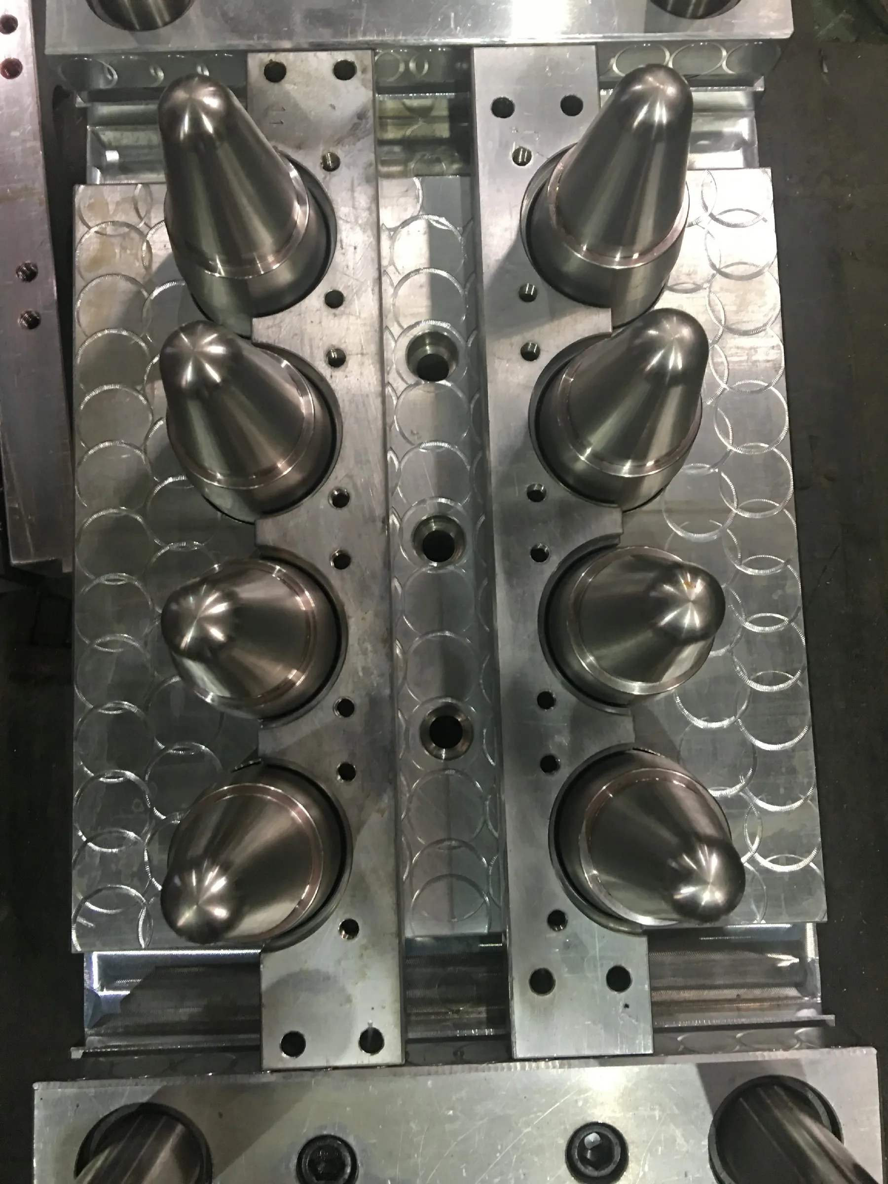 8cavity PET preform pet jar mold hotrunner