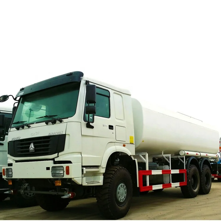 Автоцистерна для внедорожников SINOTRUK HOWO 6X6 371HP
