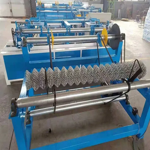 Eco chain link fence making machine from chinese factory diamond mesh making machine