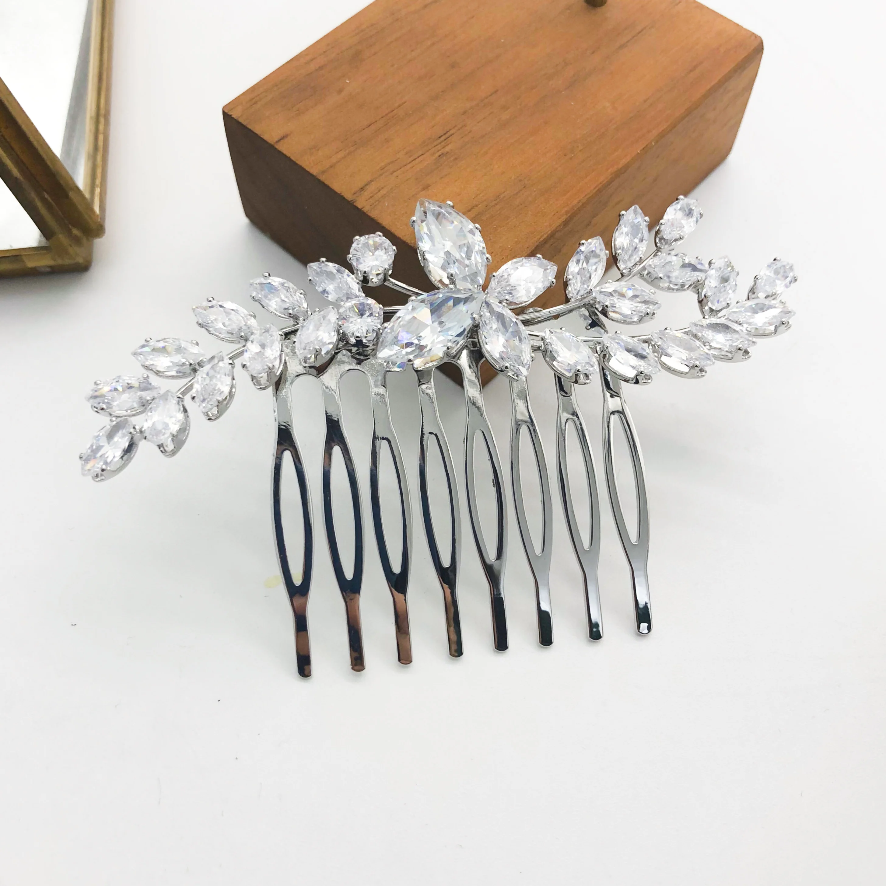 GS0082 New Design leaf shape big  zircon wedding hair accessories hair comb