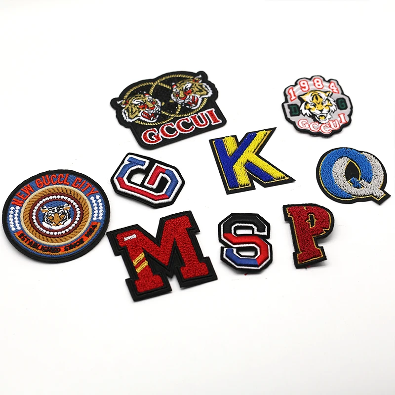New Arrivals Chenille Letter Patch Round Embroidery Velcro Backing Embroidery Patch Hook And Loop Badges