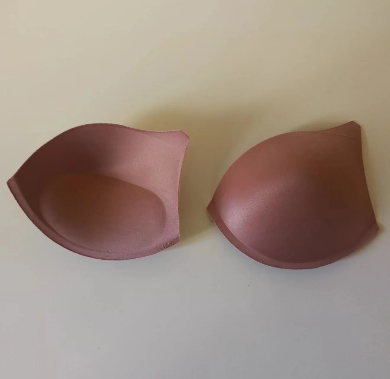 Factory Wholesale Underwear Accessories Bra Lift Up Sponge Cup Molded Breast Cotton Pad Soft Foam Padding for Lingerie Bra