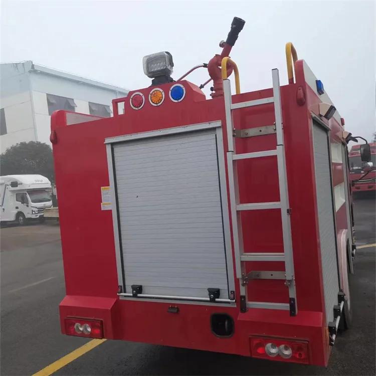 Multi functional and efficient  Foton 4m3 water tank fire engines sprinkler truck fire fighting trucks Fire Vehicle