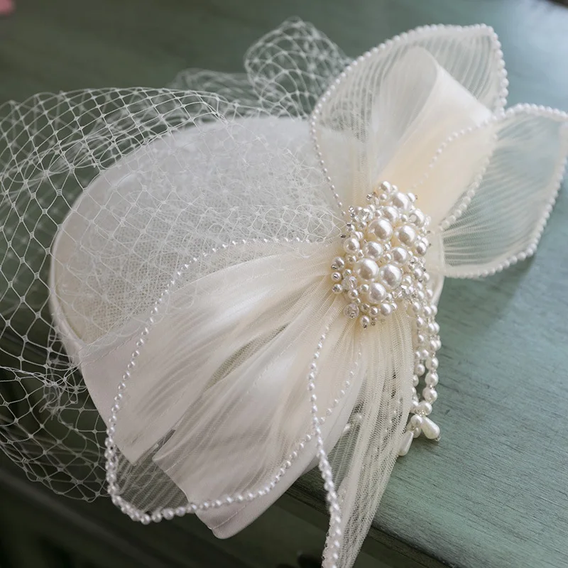 Vintage Bridal Wedding Dress Pearl Headdress Lady Lace Mesh Petal Top Caps Festive Party Elegant Wild Female Hats