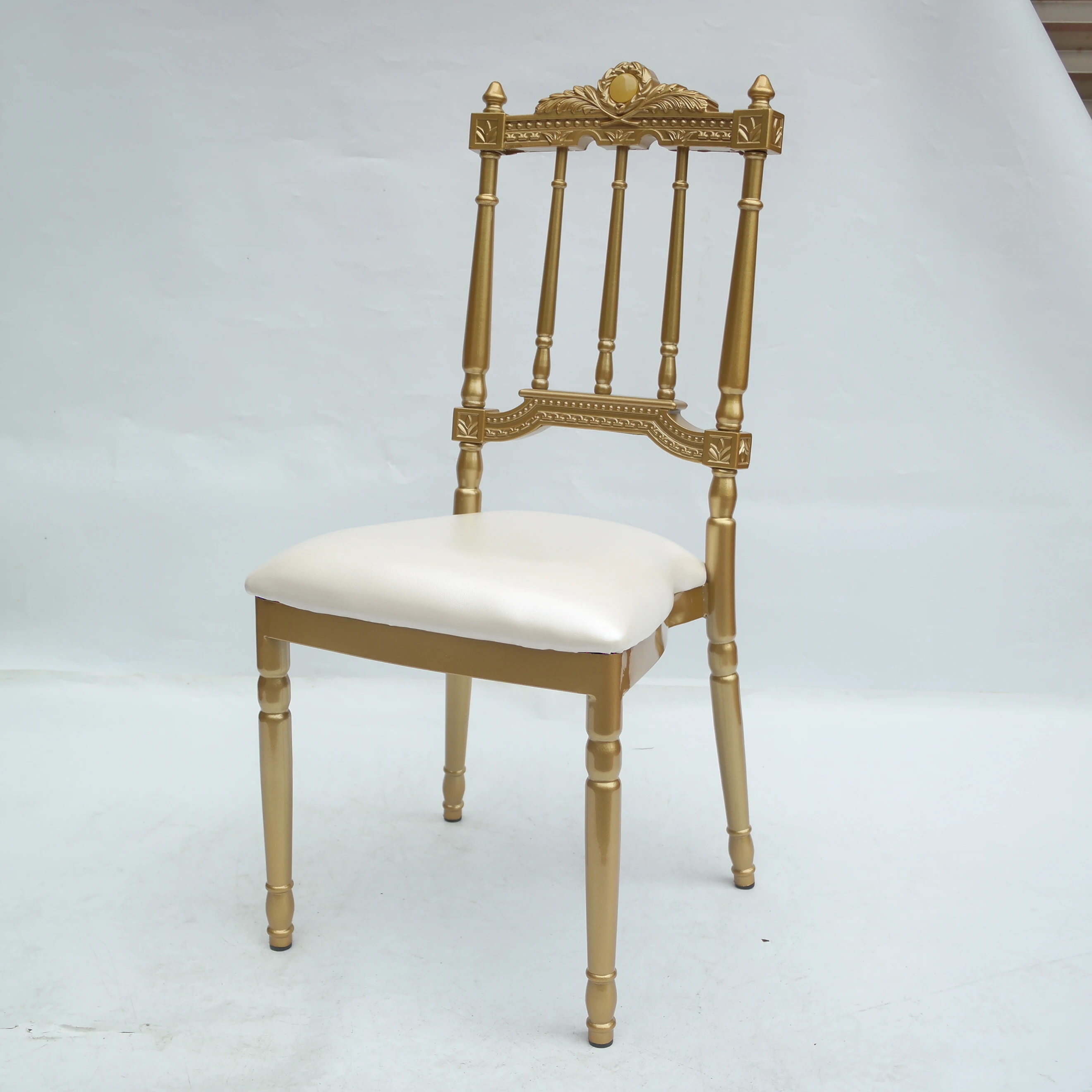 HYC-A384 Stacking aluminum gold napoleon modern wholesale party