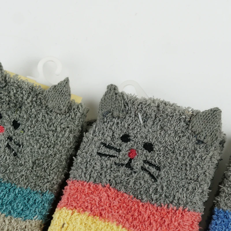 Hot Sale Cartoon Stripe Frog Winter Womens and Girl Soft Warm Room Cozy Socks