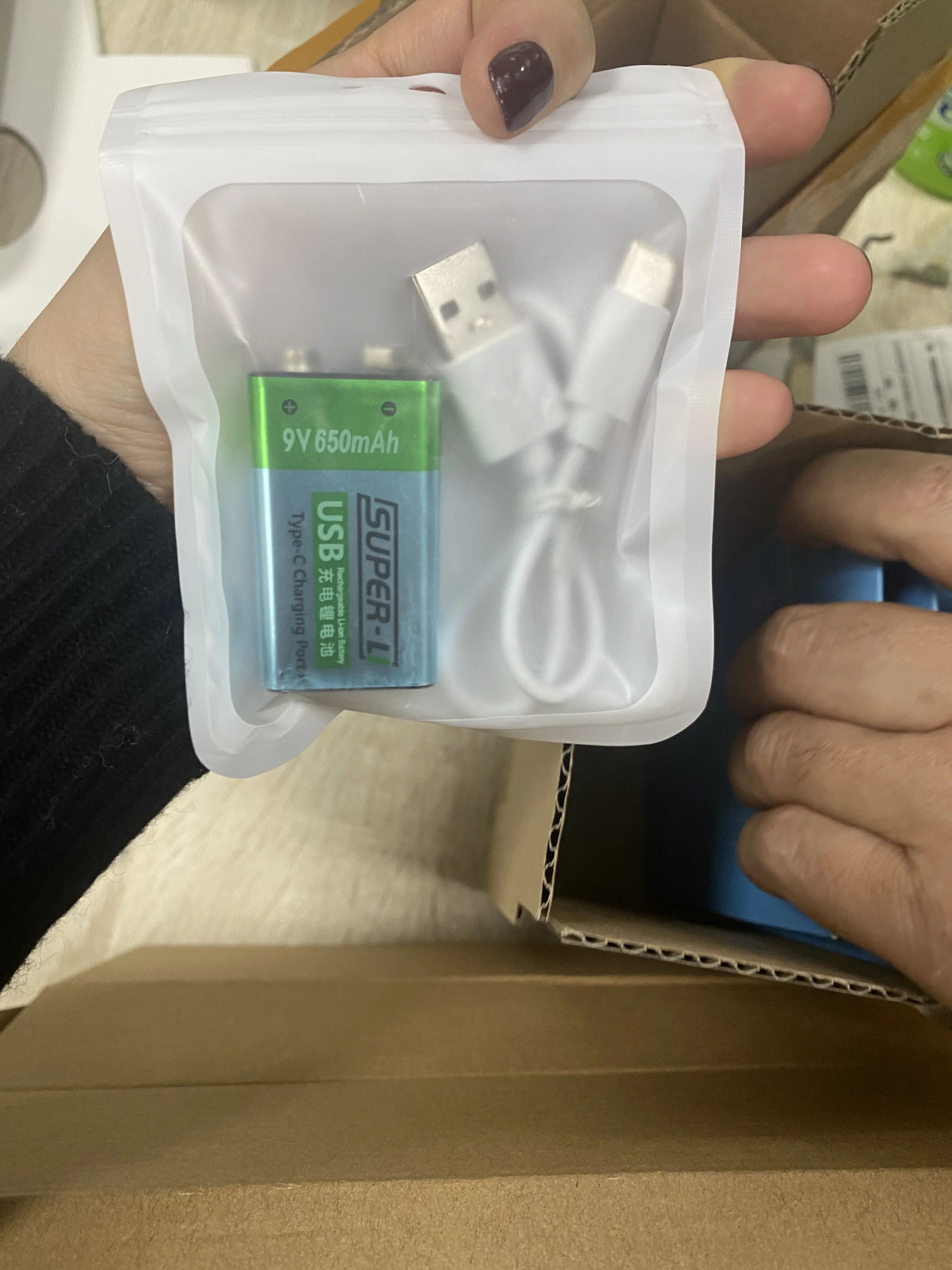 new smart chip  9v rechargeable battery usb C useful 9v lithium battery rechargeable 650mah for electronic devices