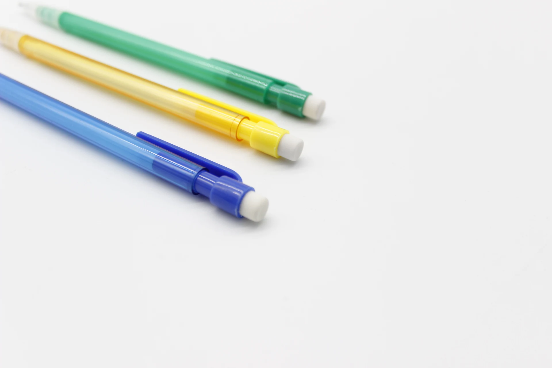 Рекламные Цветные канцелярские товары для школы и офиса 0,5/0,7 мм, цветной механический карандаш с ластиком