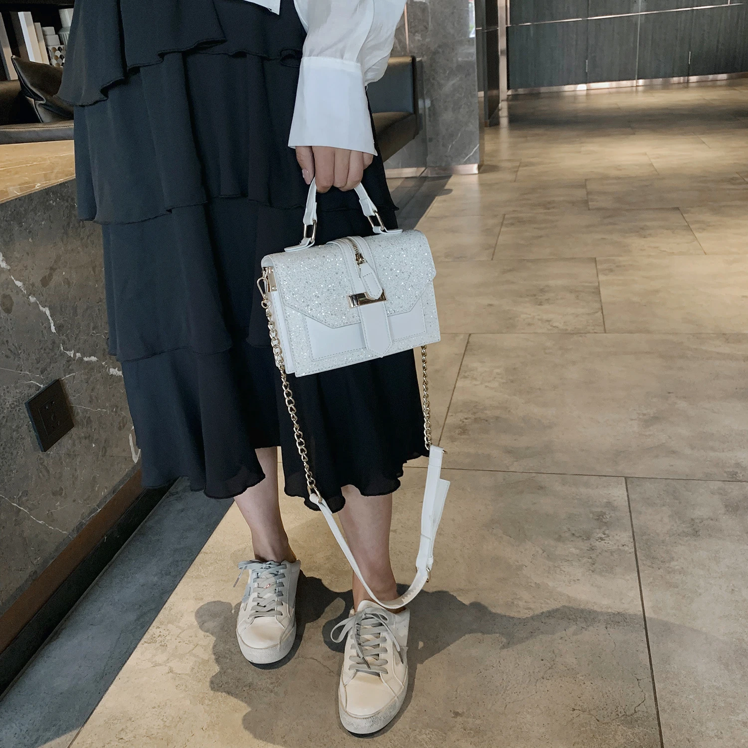 GS292 новая однотонная маленькая квадратная сумка из искусственной кожи с блестками в стиле ретро 2021 Портативные модные сумки-мессенджеры на одно плечо