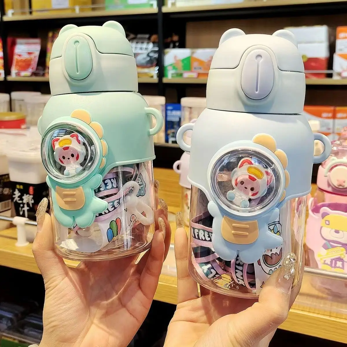 Cute Design Cartoon Plastic Water Bottle Kids 600ml Bpa Free Water Bottles Cup With Strap And Straw
