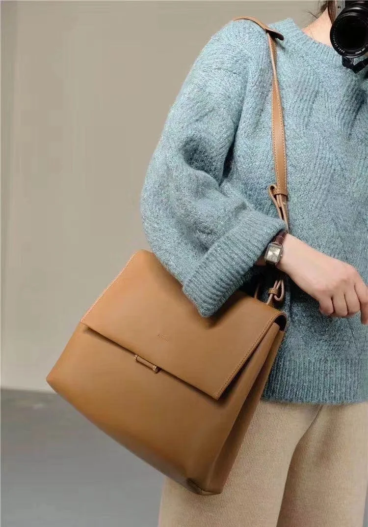 Women chunky cable  sweater custom solid color knit jumper wholesale long sleeve crew neck sweaters