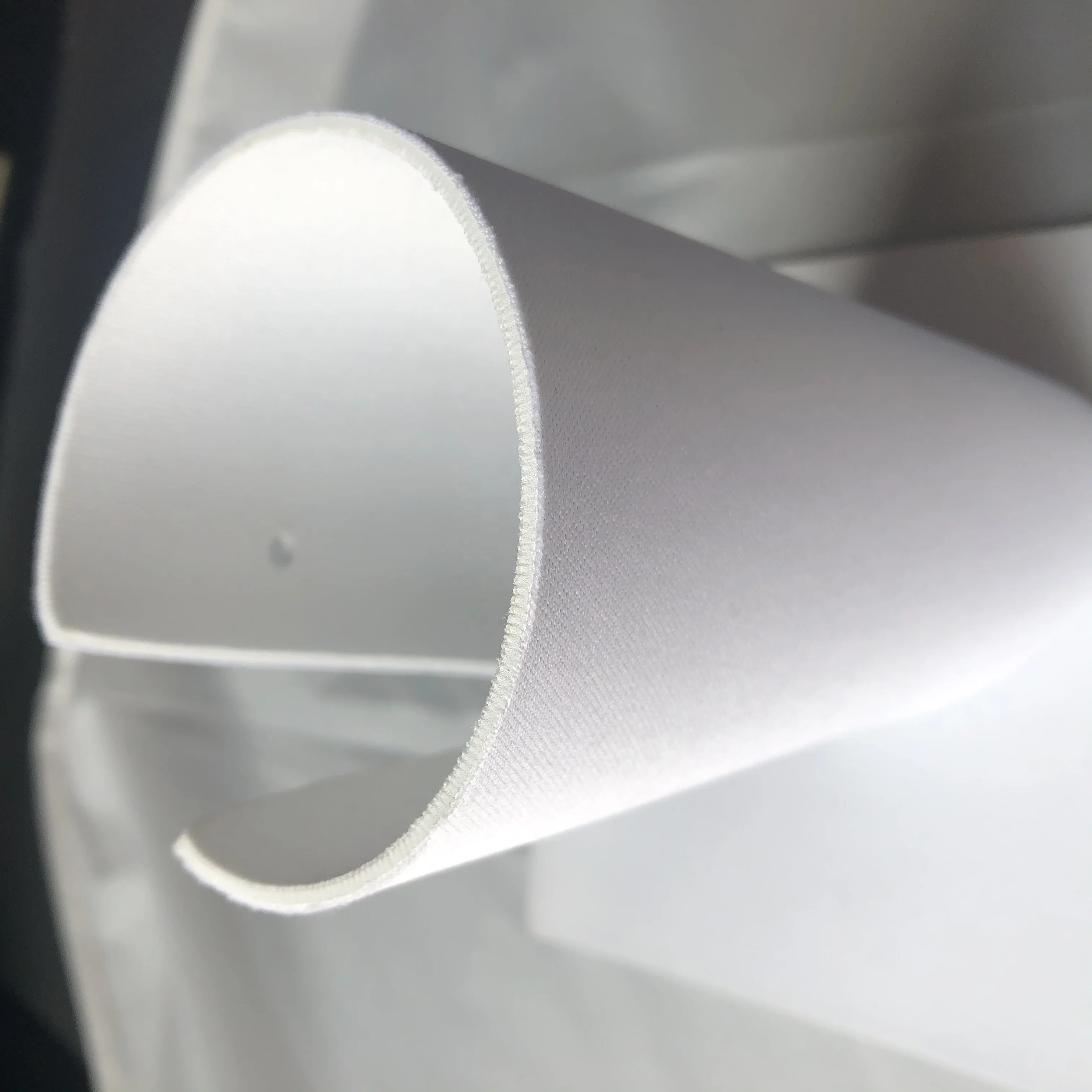 
3mm Laminated Customized White Jersey SBR Neoprene Sheet For Fashion Bags 