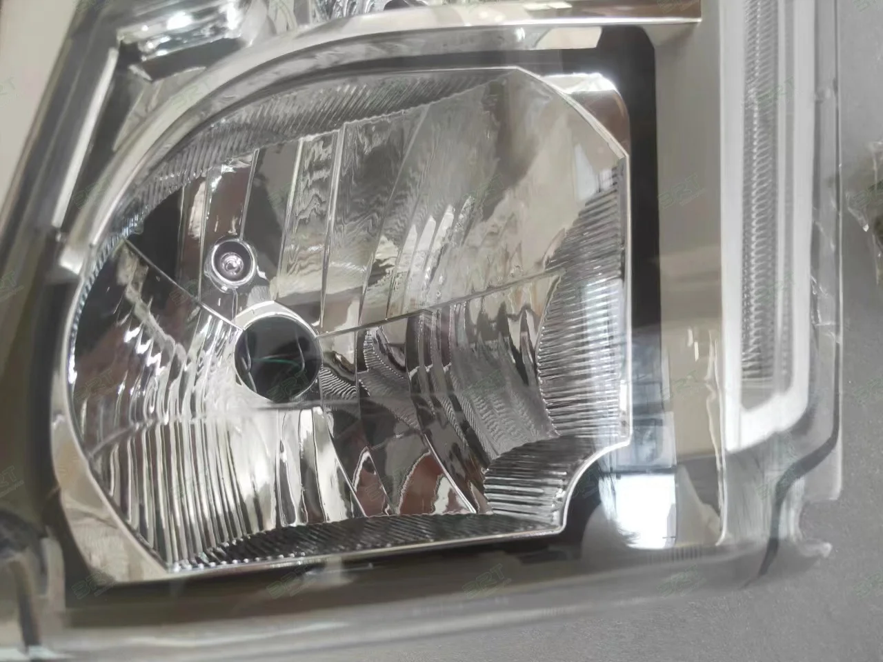 HEAD LAMP WITHOUT BULB LHD RH 82532284 84550050 LH 82526640 84550049 FOR VOLVO VM2020 FOR EUROPEAN TRUCK BODY PARTS