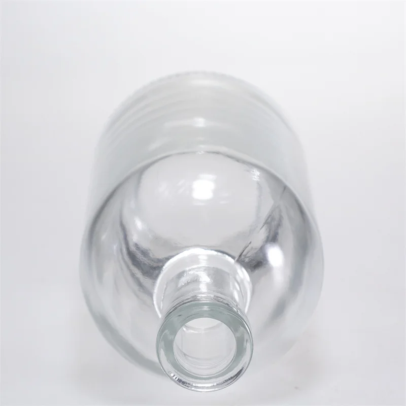 Wholesale 50ml 100ml 200ml Transparent Mini Spirit Liquor Glass Bottle