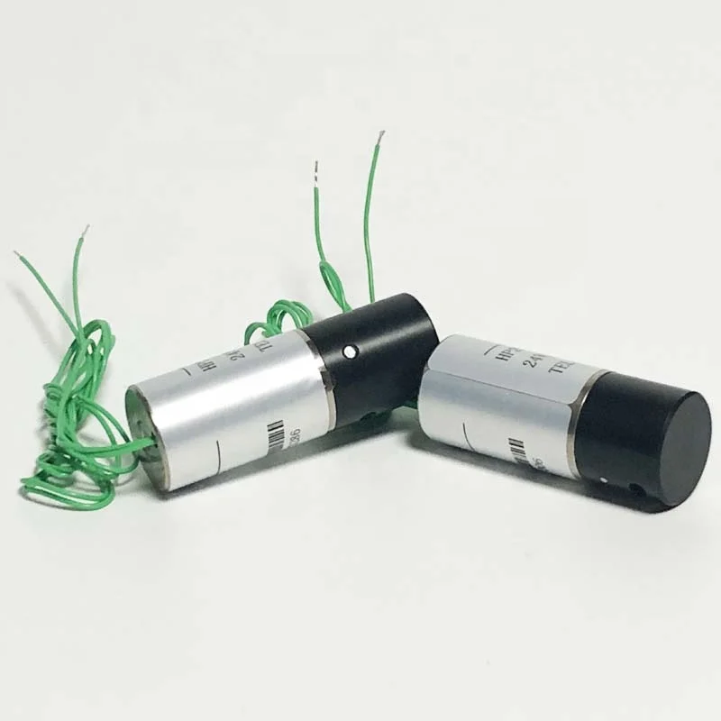 Медицинский соленоидный зажимной клапан с силиконовой трубкой и направляющими для шлангов