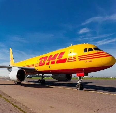 Международная транспортная компания DHL ищет экспедитора из Китая в США Великобританию, который может обрабатывать таможню и забрать услуги