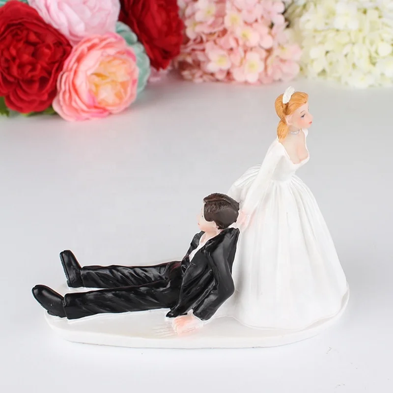 Funny Doll Toy Resin Craftwork Action Figure Groom And Bride Cake Topper Wedding Decoration