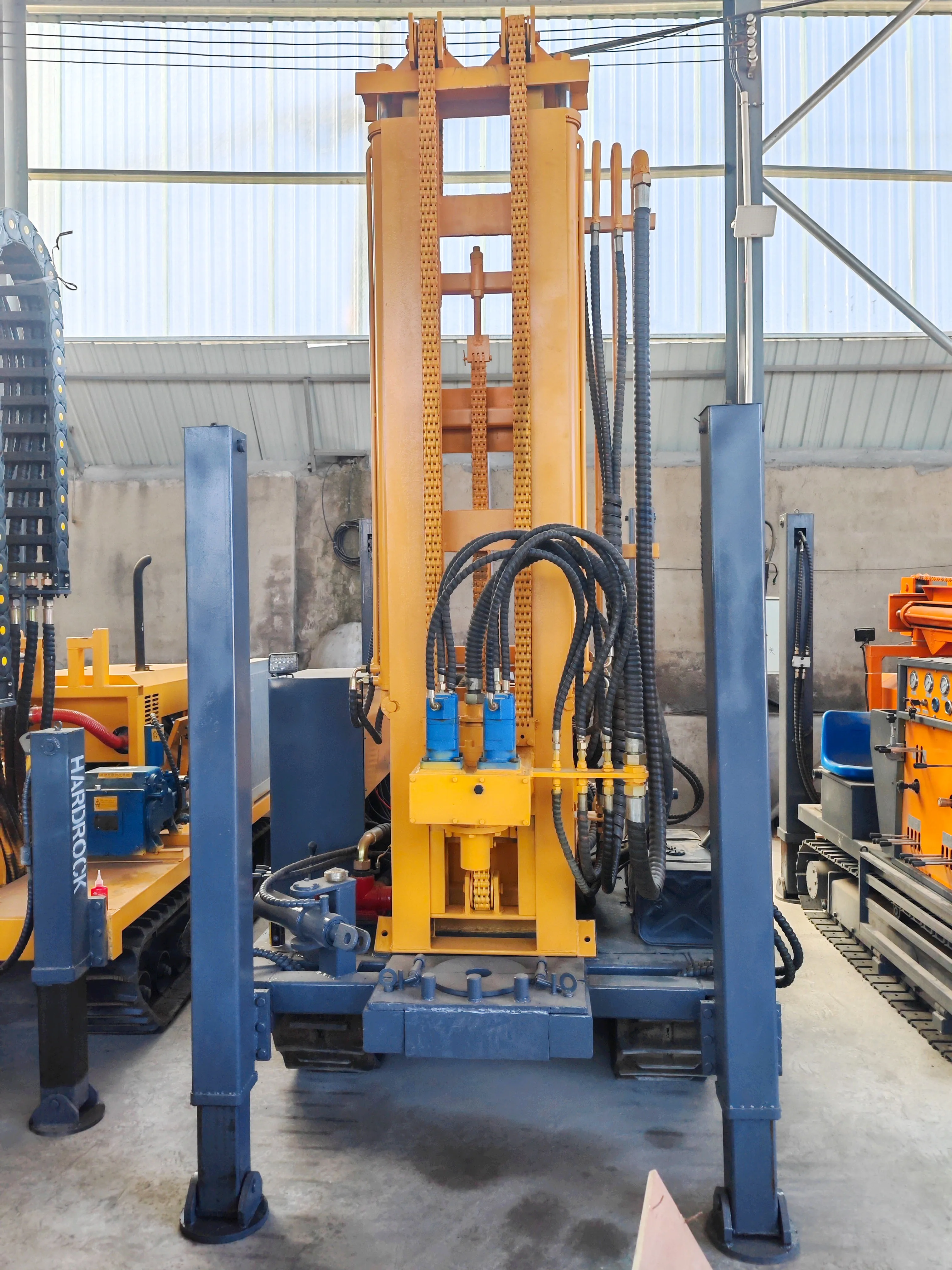 Best Selling 2023 China Remote Control Drilling Rig Macmax Exploration Well Digging Soil Drilling Rig Price Water Drilling Rig