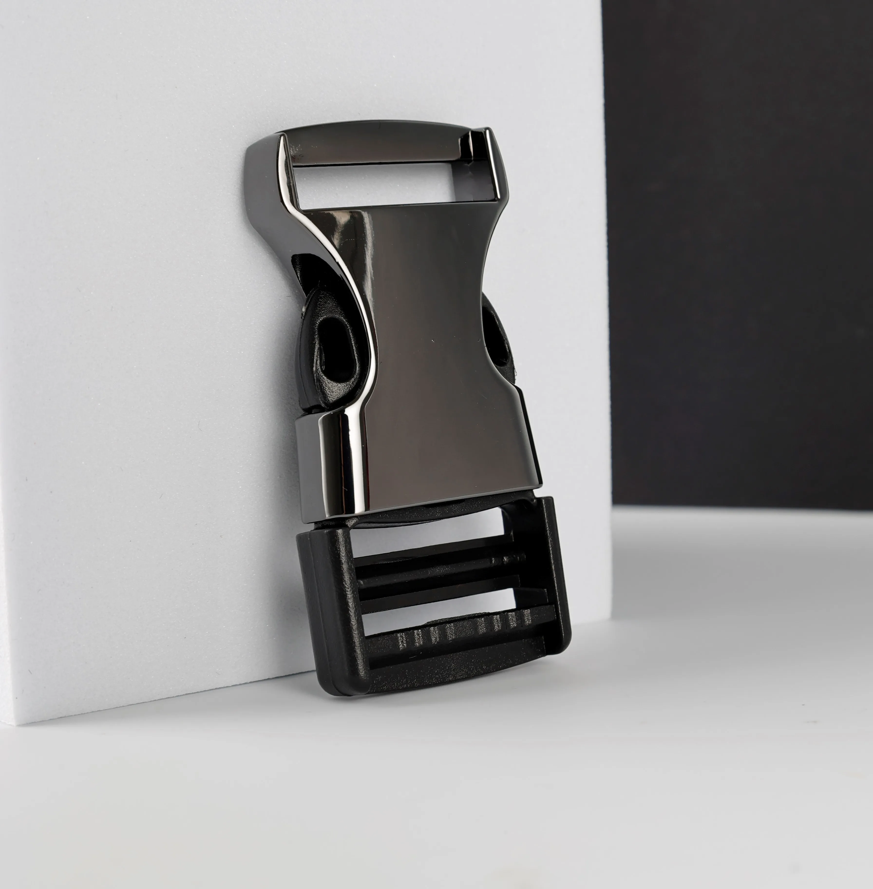 Custom Plastic Belt Clip Bag Quick Side Release Metal Buckle Accessories Dog Collar Buckle Adjuster Shoulder Rubber Strap Buckle