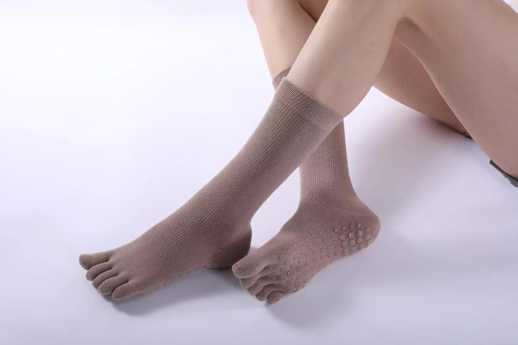 Custom long tube Yoga socks five finger dispensing socks