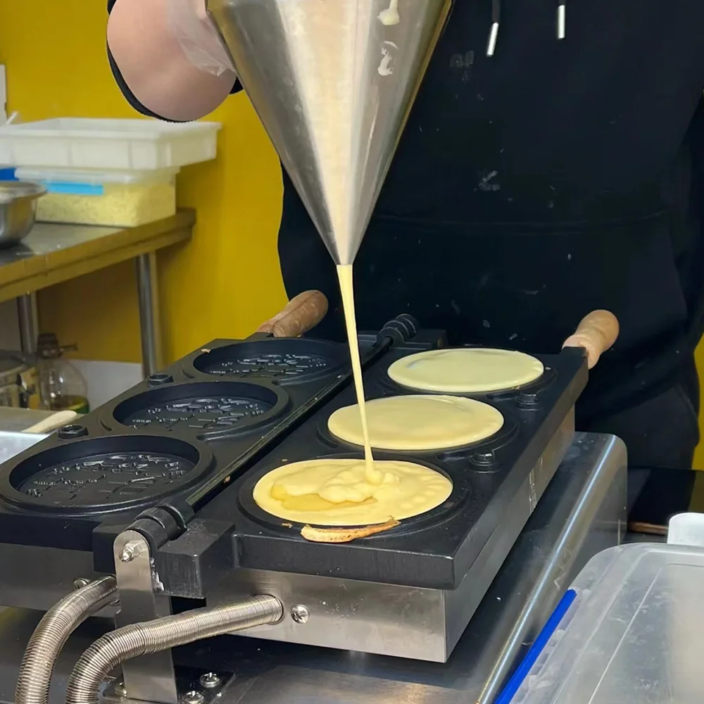 3-piece Commercial Round Coin Waffle Maker Machine Round Shape Waffle Machine Snack Machine Electric Crispy Cheese Cookie Maker