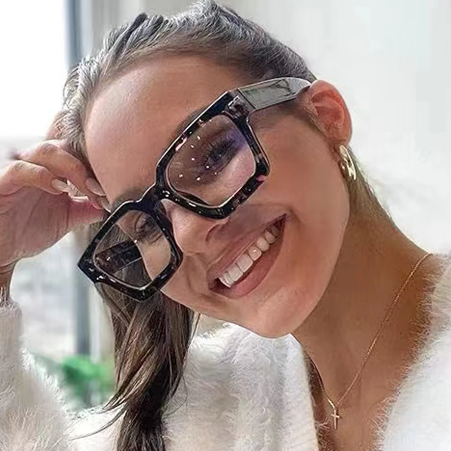 2024 The latest fashion all-in-one anti-blue light mirror large frame plain makeup god unisex glasses daily wear