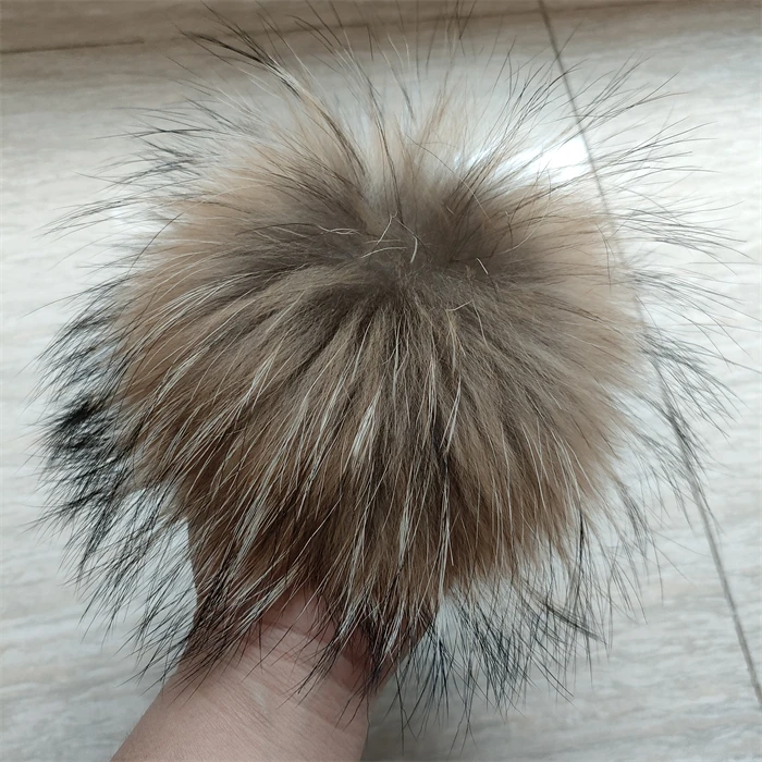 Wholesale large Natural Brown Raccoon Fur Pompoms