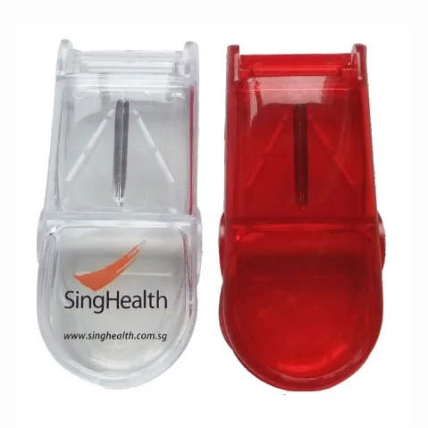 Custom Logo Travel Tablet Grinder Pulverizer Medicine Crusher with Pill Box