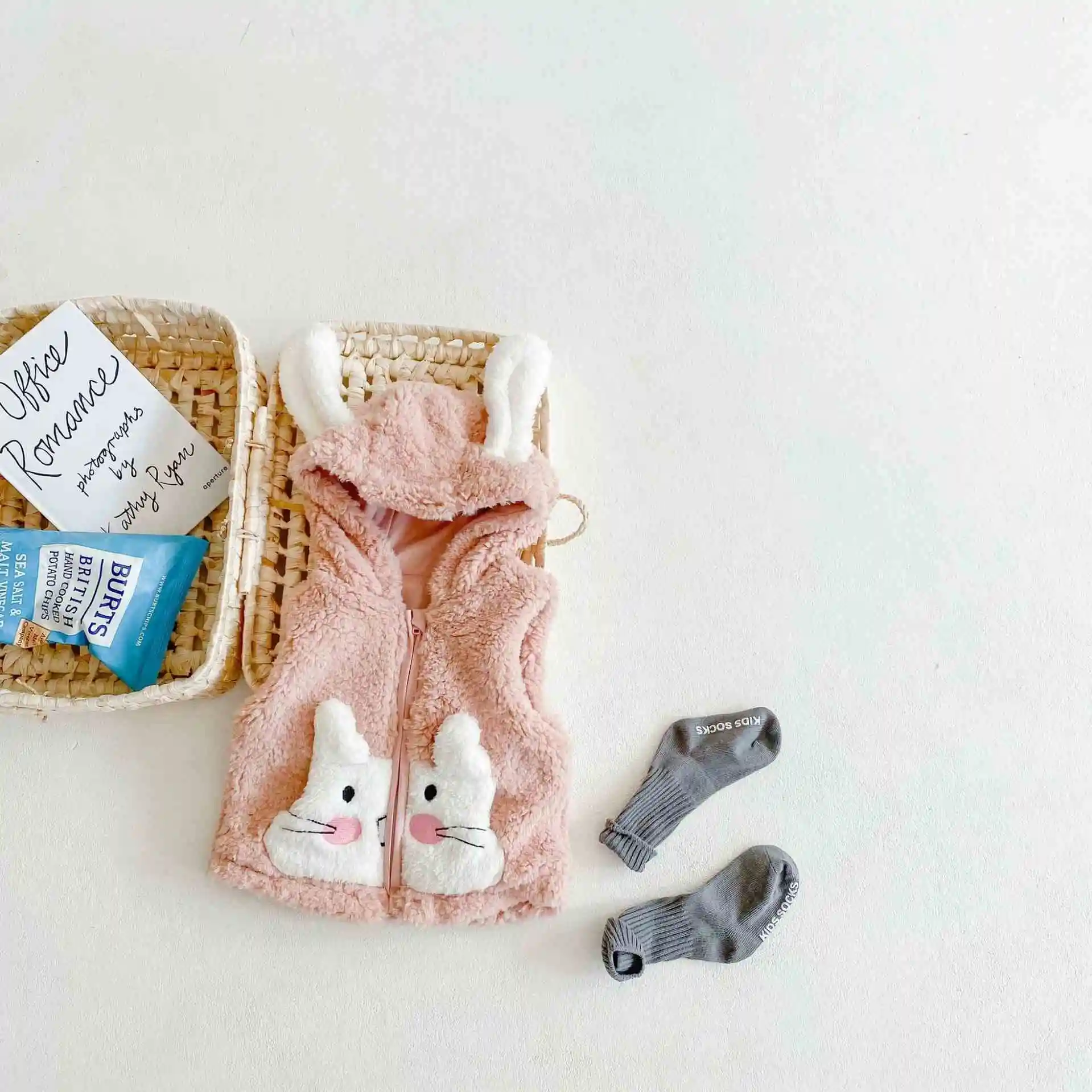
New Winter Baby Clothes Rompers Cardigan Rabbit Panda Cashmere Vest 