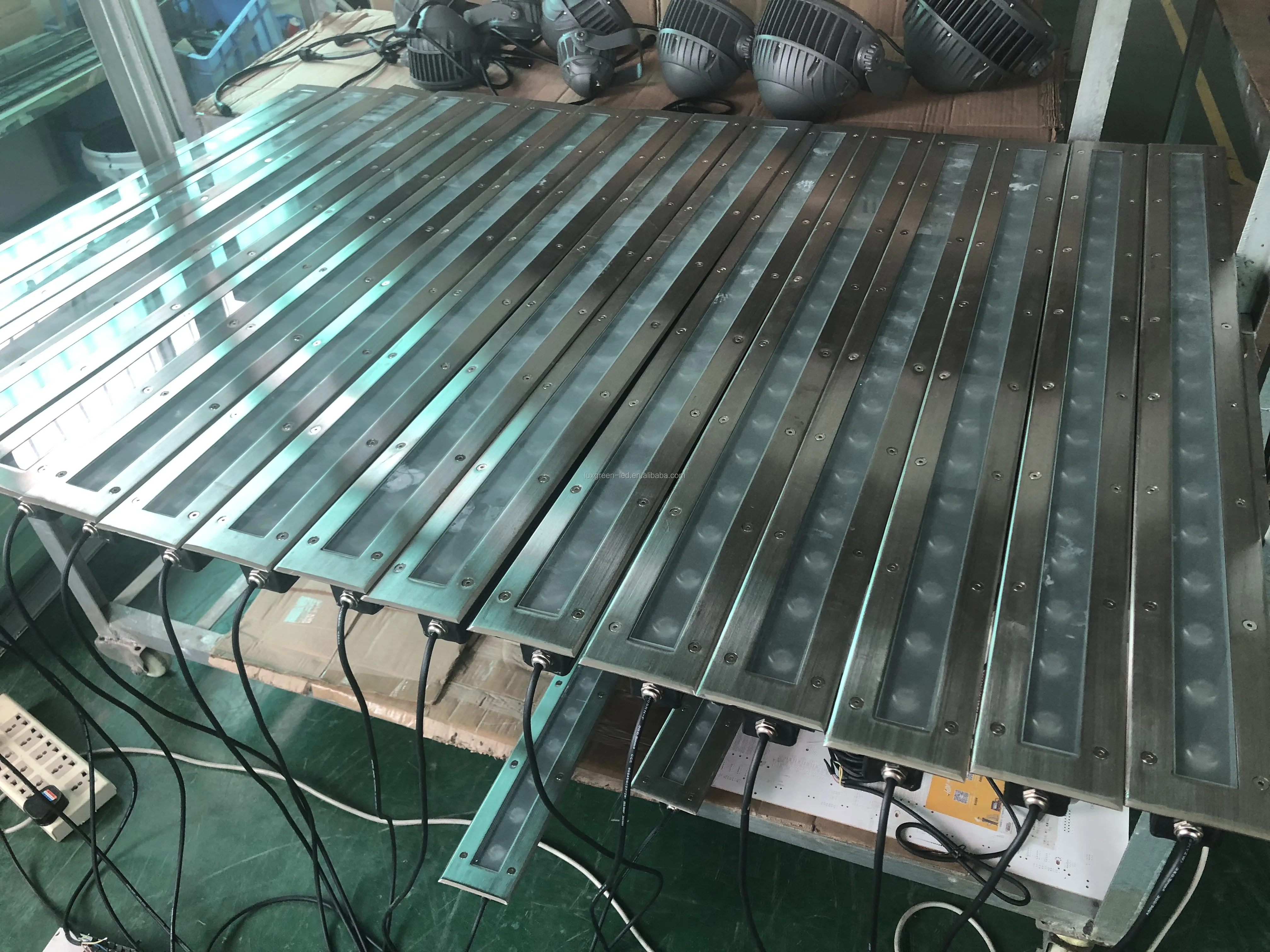 Встраиваемый линейный прожектор 200 мм, 1000 мм, изнашиваемая лампа, 12-24 В, наружная, водонепроницаемая, IP67