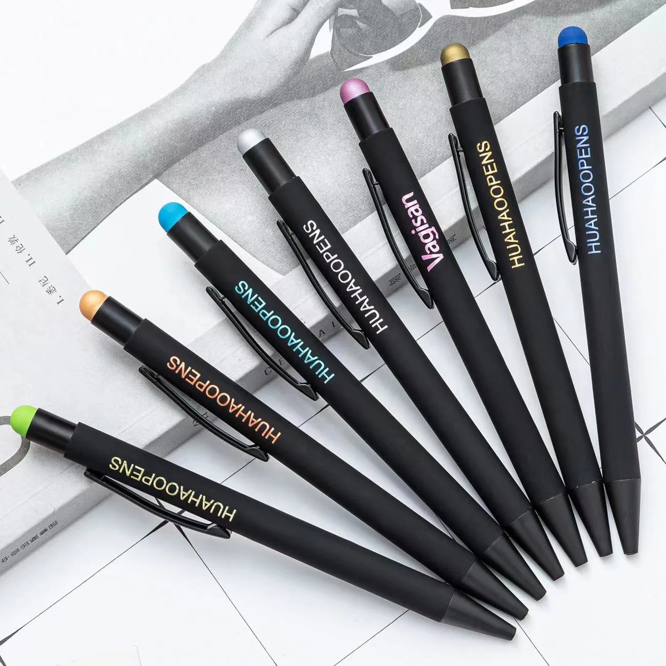 Новый многофункциональный шариковый стилус мягкая ручка для сенсорного экрана 2 в 1 с индивидуальным цветным логотипом металлические шариковые ручки