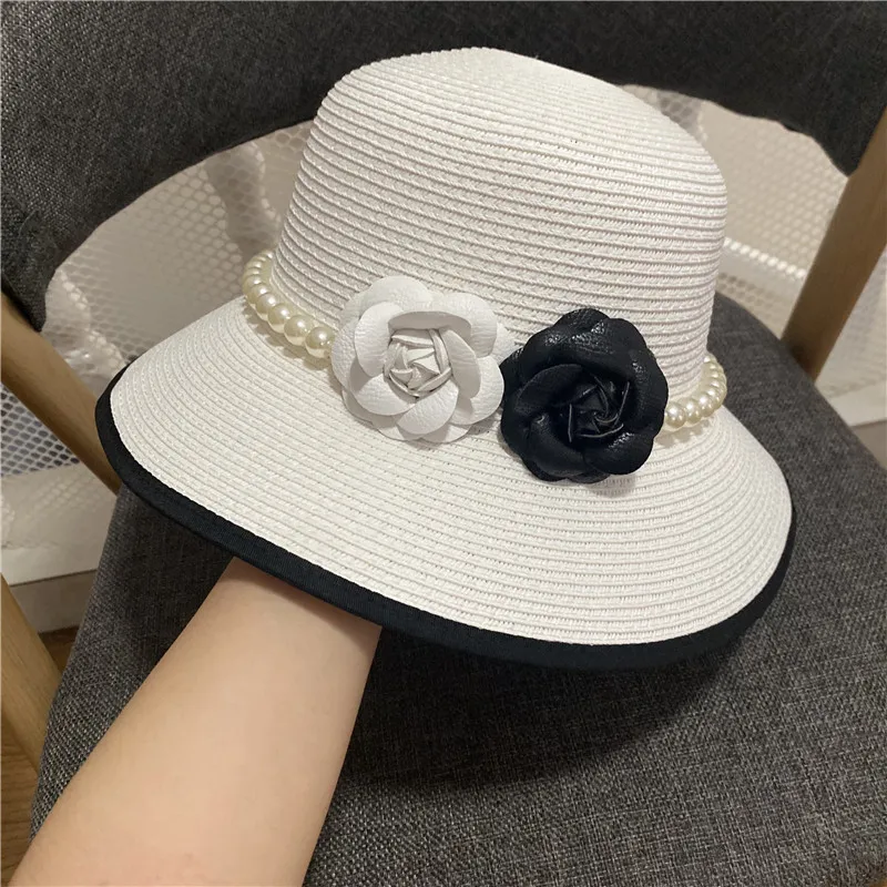 Женская соломенная шляпа